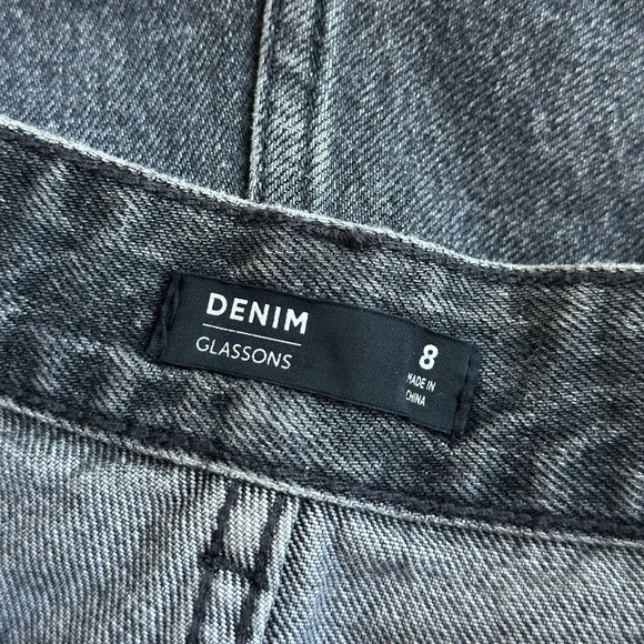 Glassons Super High Rise Fitted Shorts - Picture 6 of 7